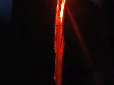 Solar Garden Light Experiments: A simple light and a Crack in the Gate&nbsp;Post