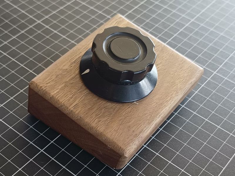 Rebuilding My SDR Tuning Knob in Spotted&nbsp;Gum